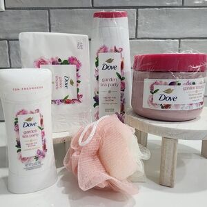 Dove Garden Tea Party Velvet Fig Bloom Set: Soap, Body Wash, Scrub, Deo. SEALED